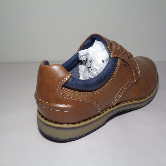 Izod Size 11 CAL Brown New Men\'s Lace Up Oxfords